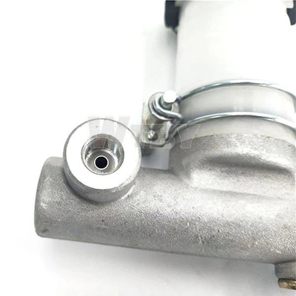 Clutch Master Cylinder For NISSAN DATSUN 160 J 30610-H5801 30610-H5800 30610-H5802